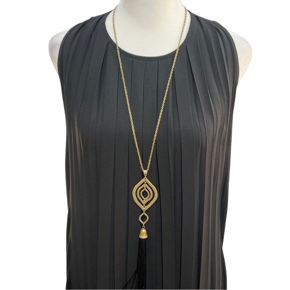 FRENCH CONNECTION Baby Doll Black Satin Pleated Cocktail Dress 2 - Picture 7 of 15